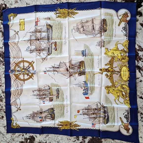 🔱 Rare Hermès authentic like new silk scarf w/envelope. Vaisseaux et Frégates. - Picture 5 of 17